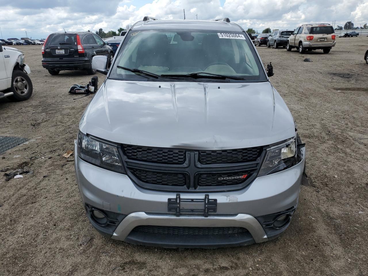 2018 Dodge Journey Crossroad - Image 5