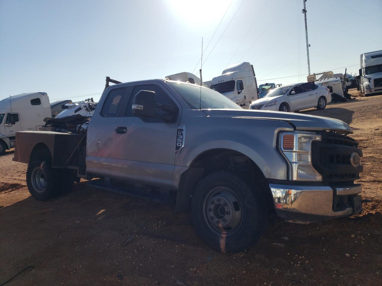 2020 Ford F350 Super Duty - Фото 4