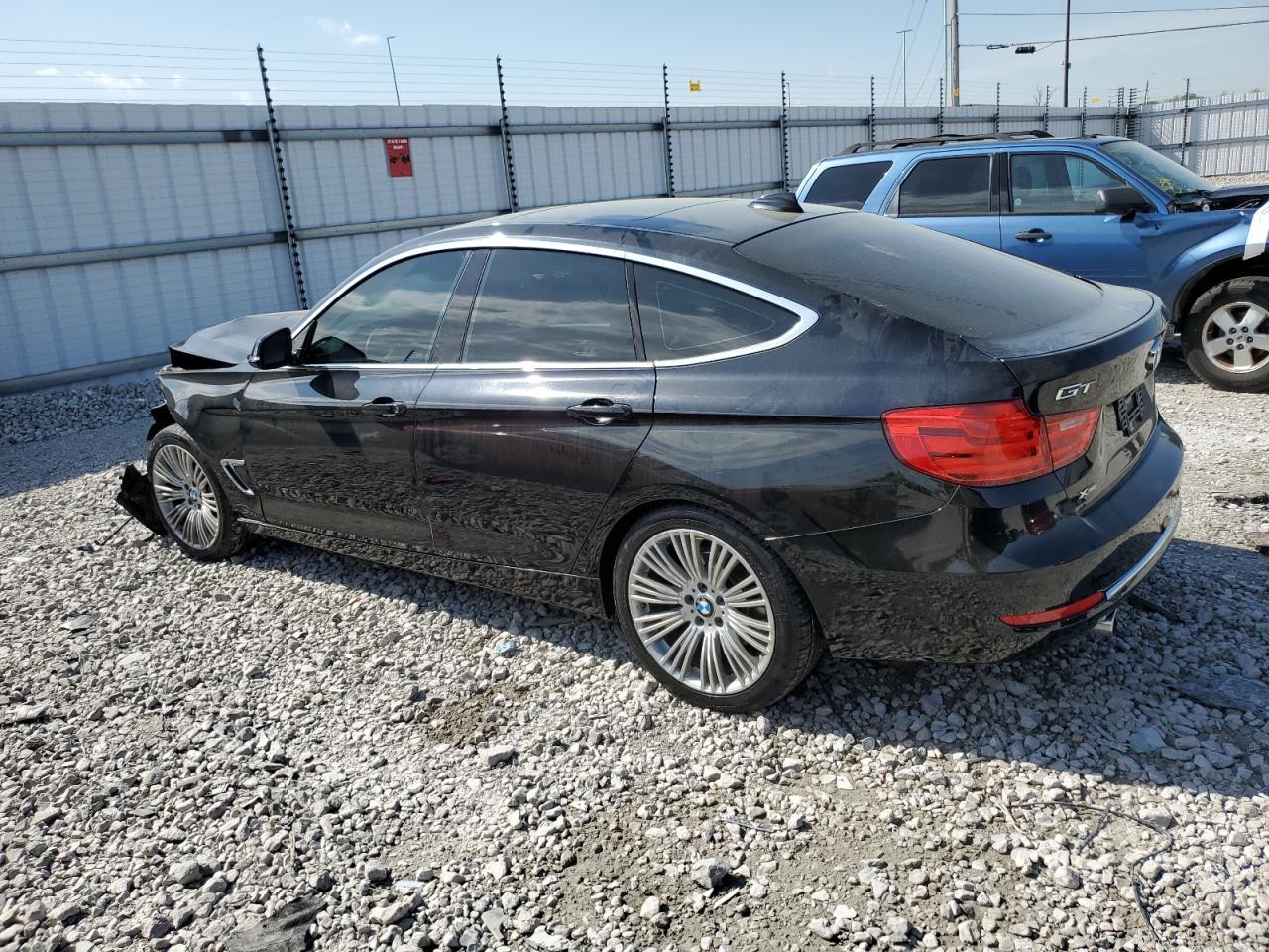 2015 BMW 335 Xigt - Фото 2