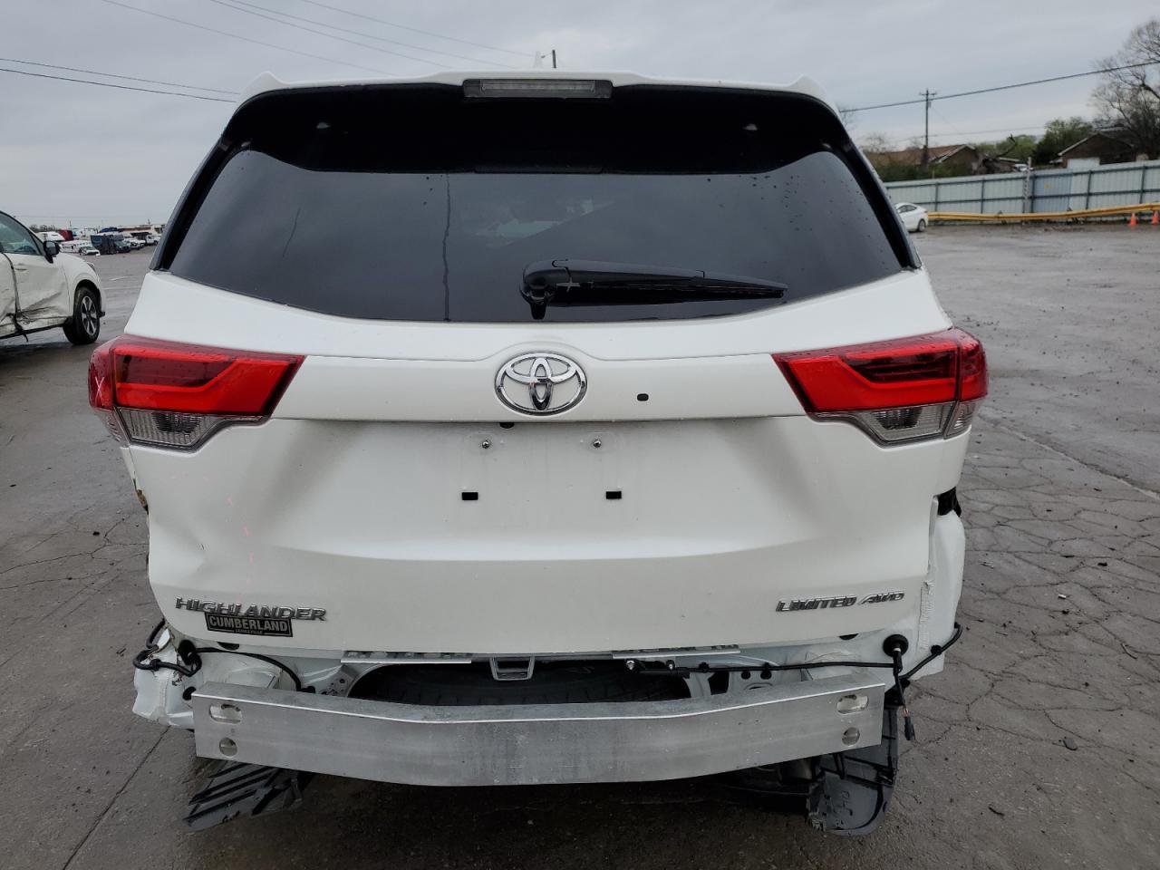 2017 Toyota Highlander Limited - Фото 6