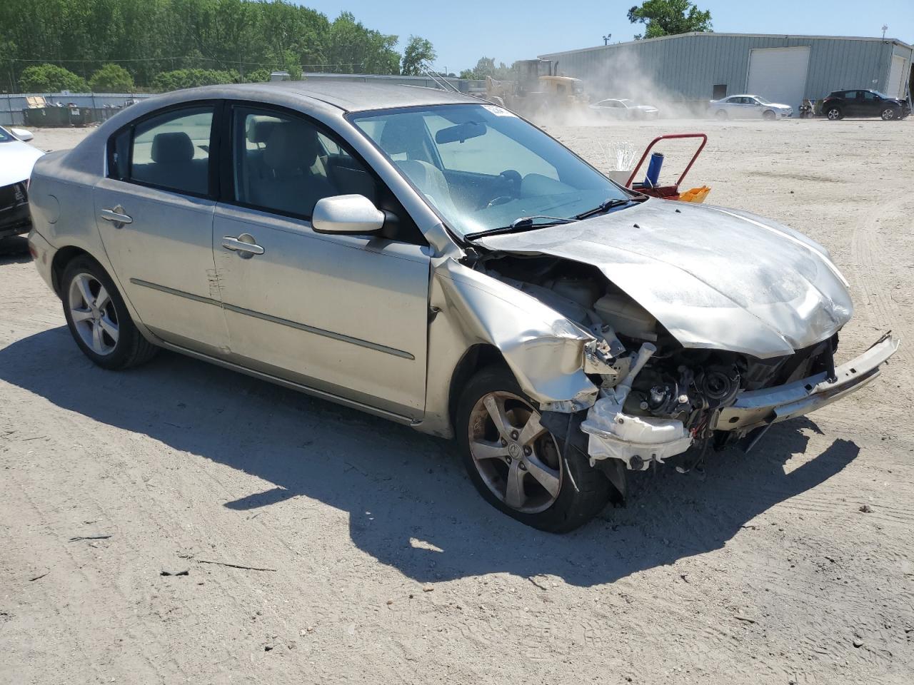 2004 Mazda 3 - Image 4