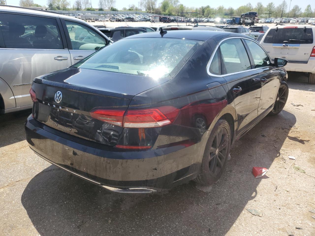 2020 Volkswagen Passat Se - Фото 3