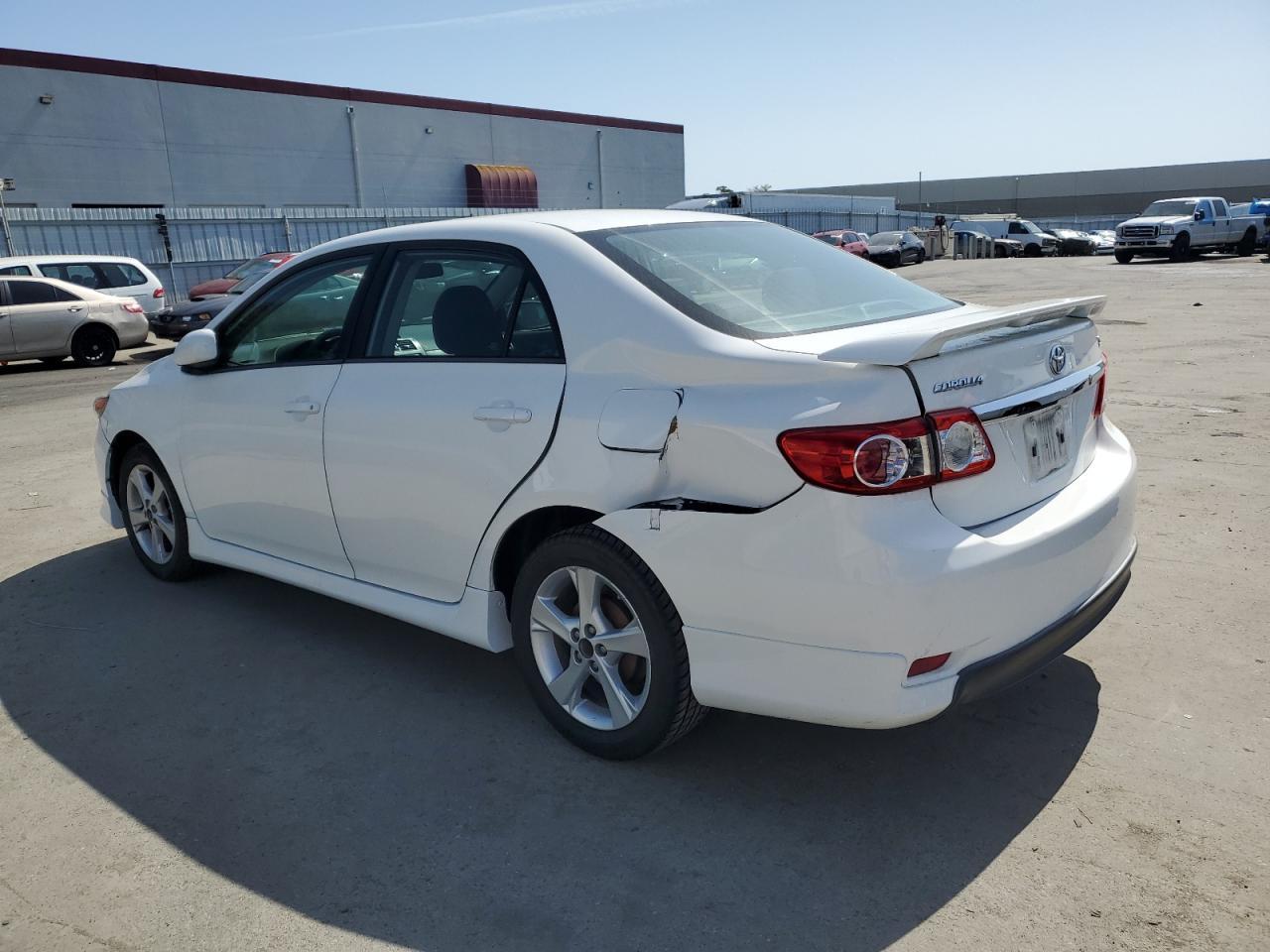 2012 Toyota Corolla Base - Фото 2