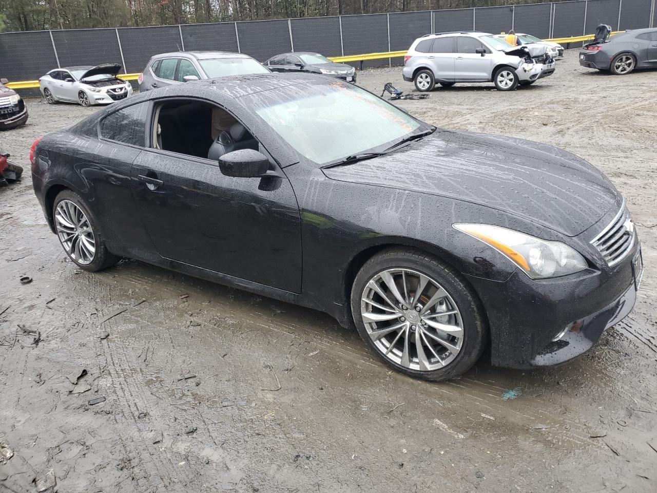 2011 Infiniti G37 - Image 4