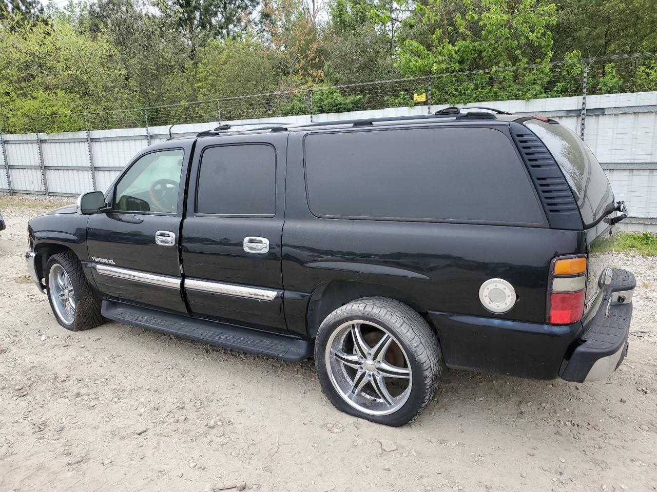 2004 GMC Yukon Xl C1500 - Фото 2