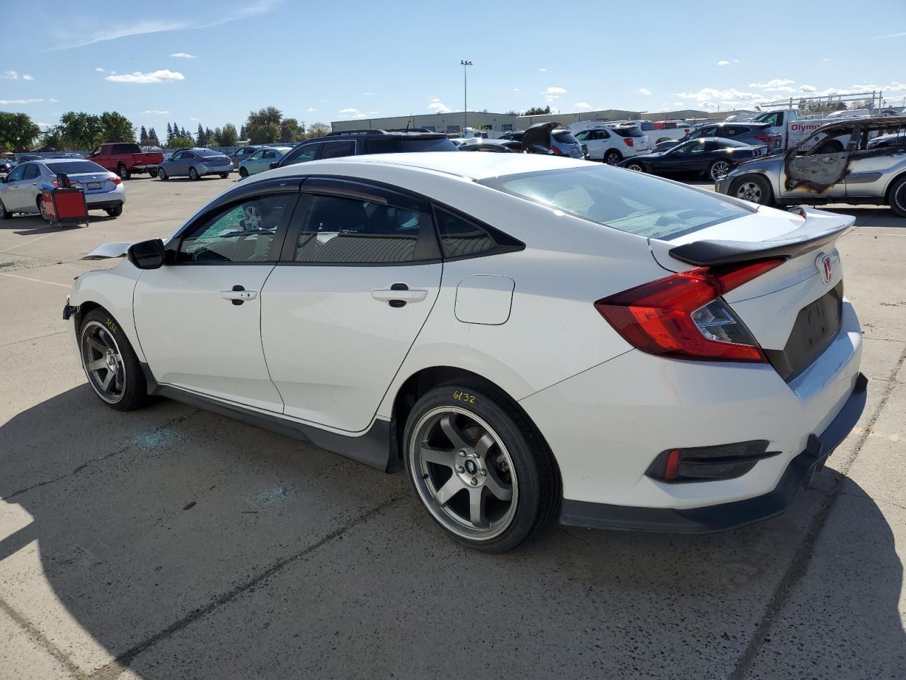2020 Honda Civic Sport - Фото 2
