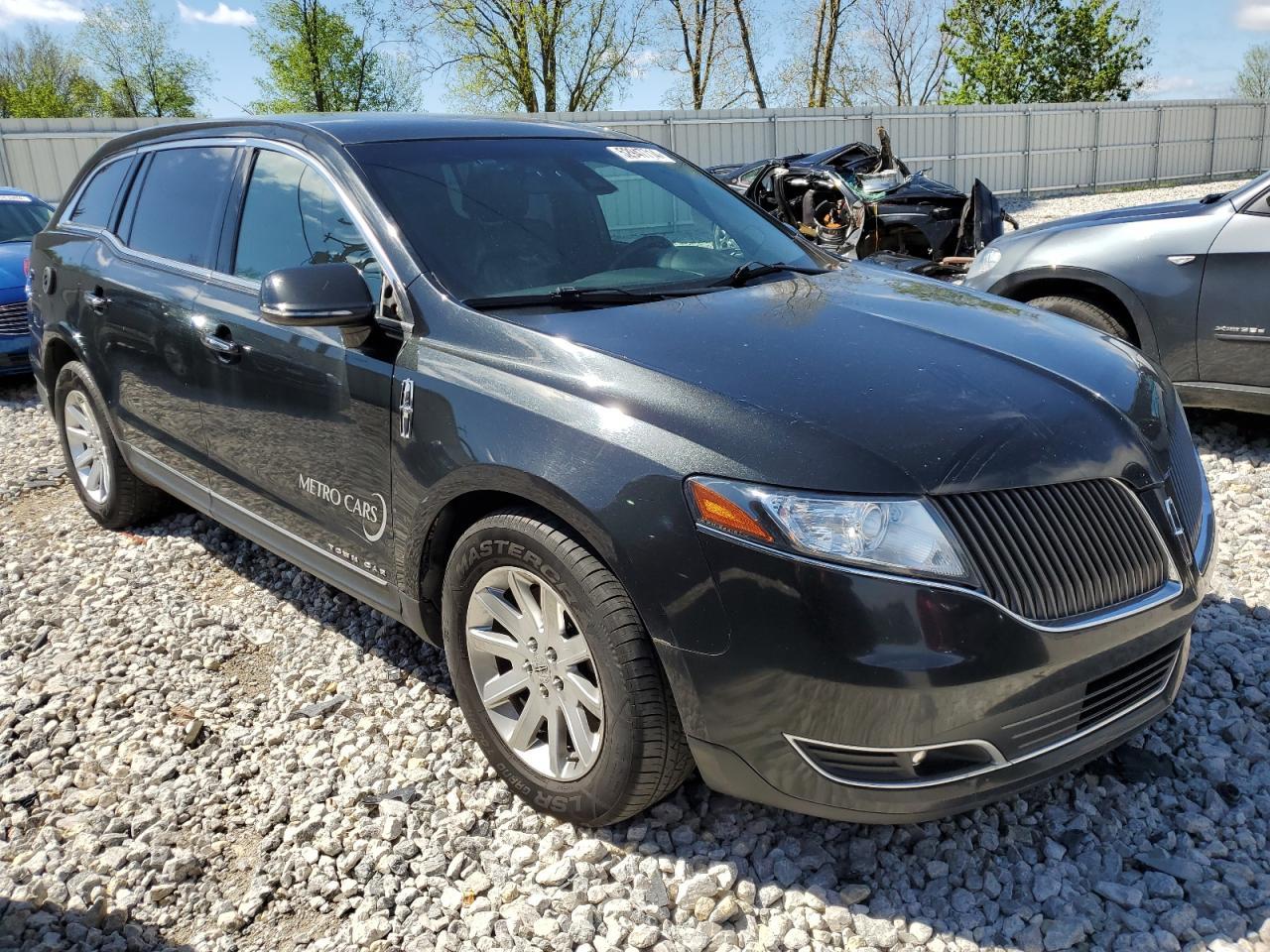 2015 Lincoln Mkt - Image 4