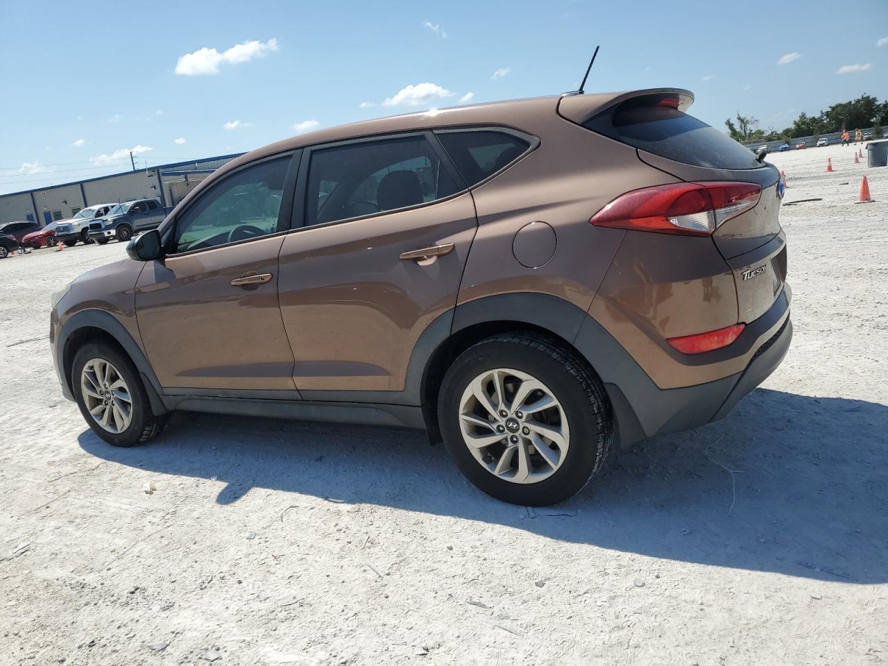 2017 Hyundai Tucson Se - Фото 2