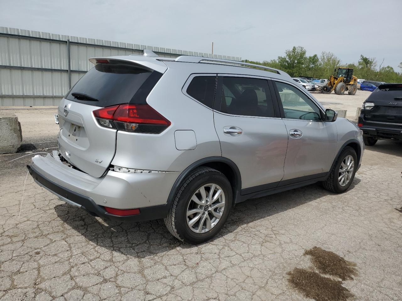 2020 Nissan Rogue S - Фото 3
