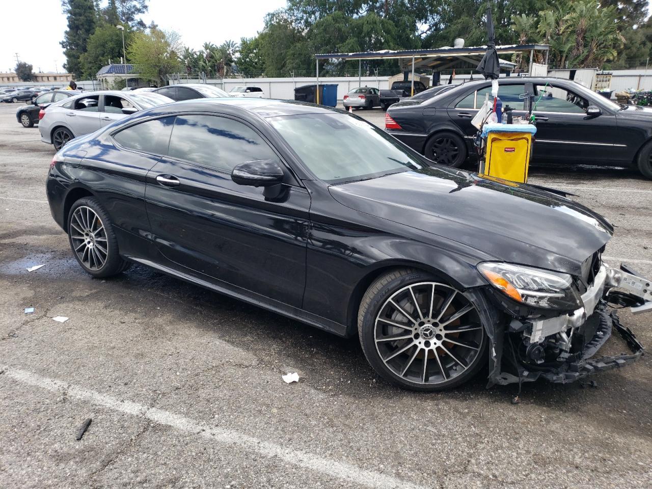 2022 Mercedes-Benz C 300 - Фото 4