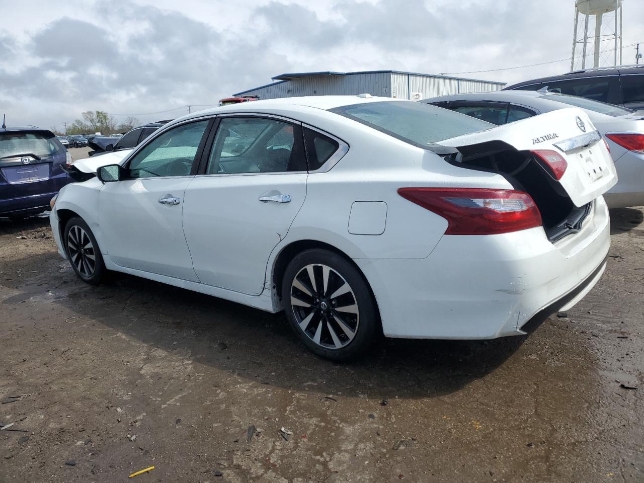 2018 Nissan Altima 2.5 - Image 2