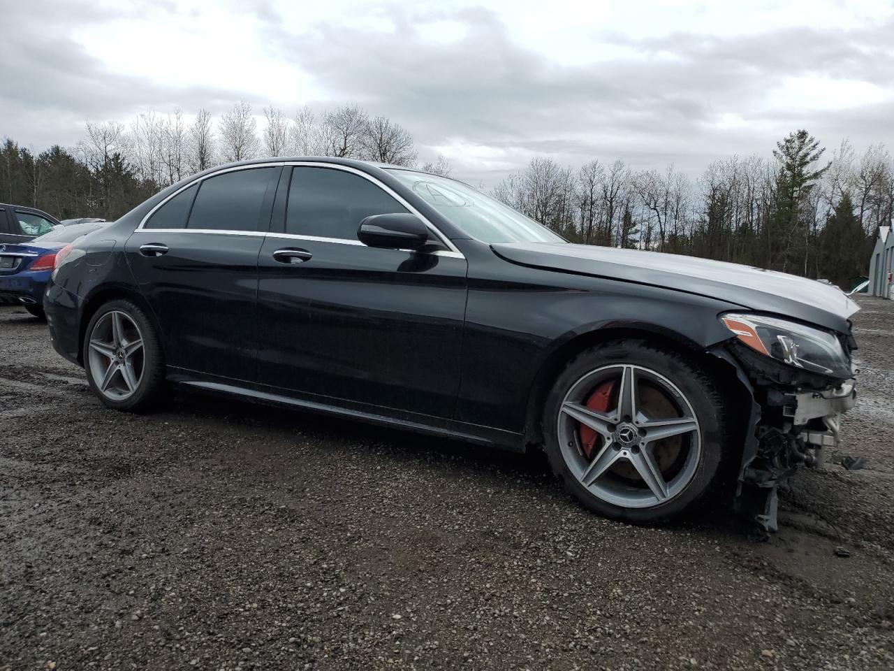 2018 Mercedes-Benz C 300 4Matic - Фото 4