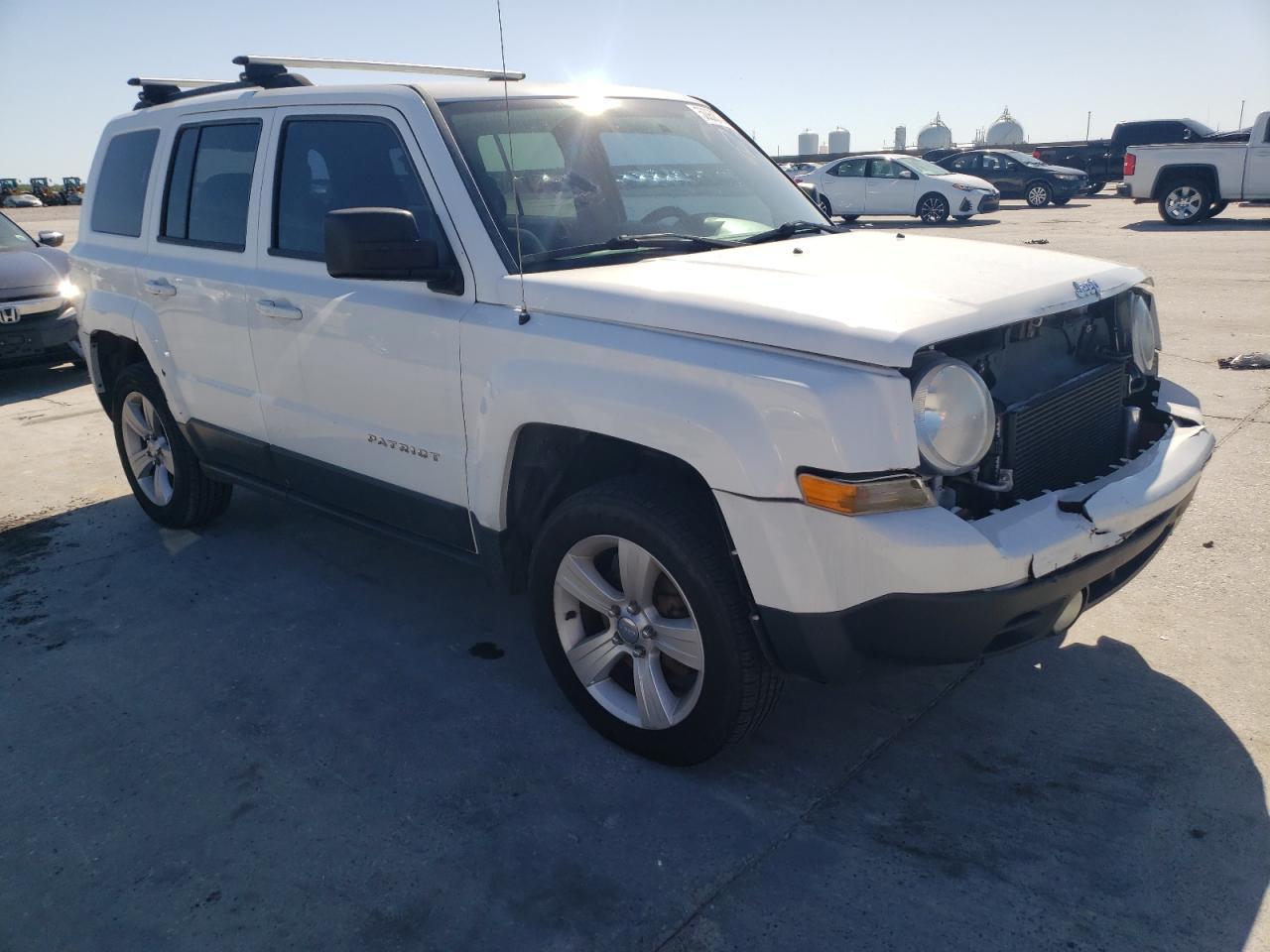 2012 Jeep Patriot Latitude - Фото 4
