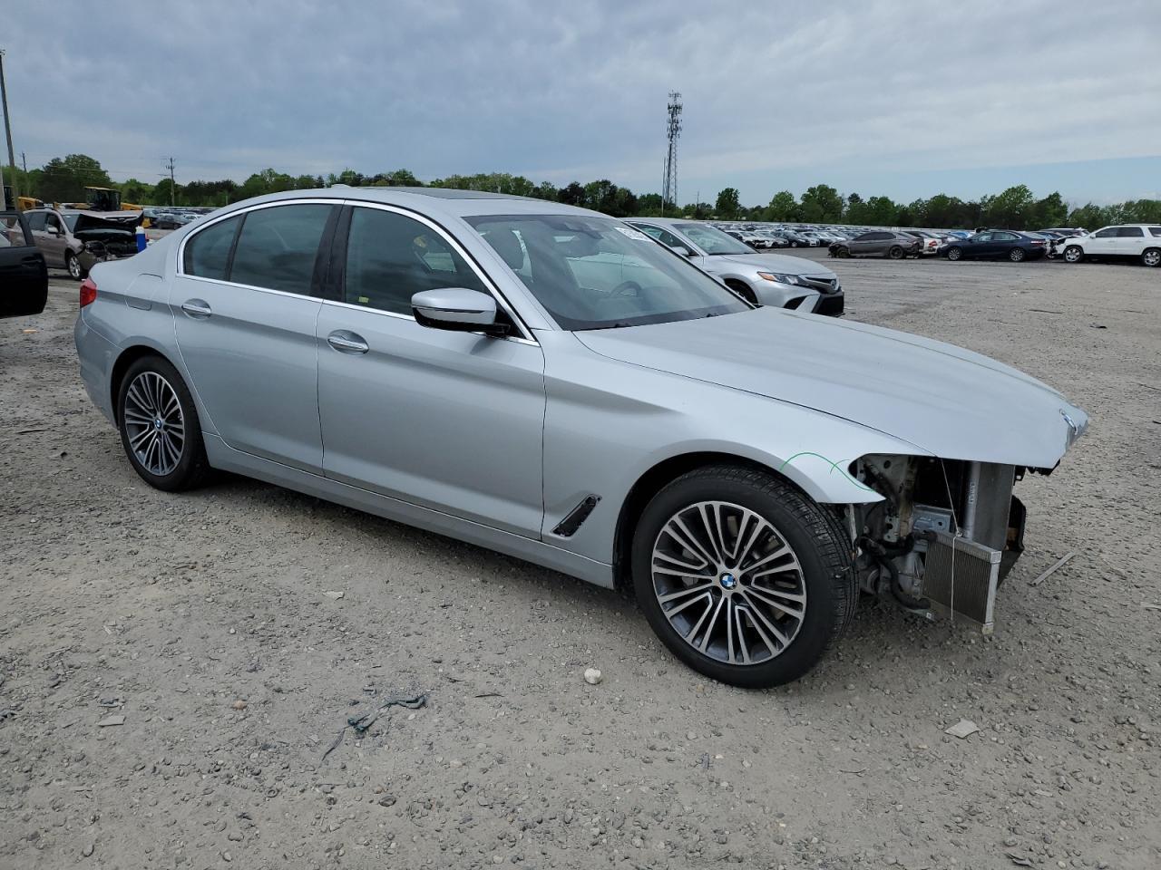 2017 BMW 540 Xi - Image 4