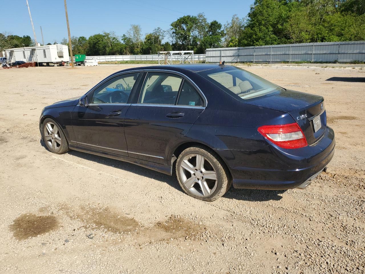 2011 Mercedes-Benz C 300 4Matic - Фото 2