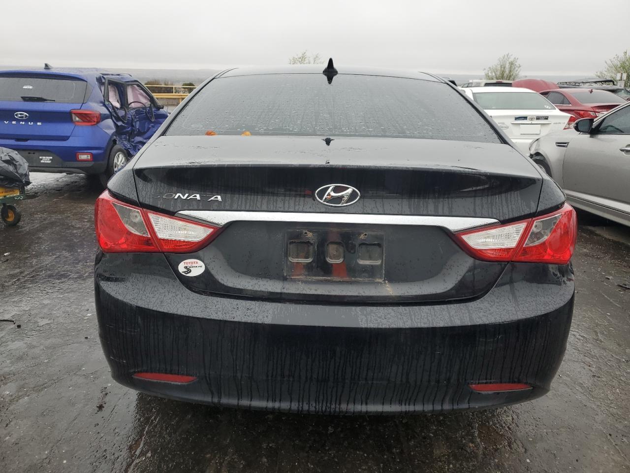 2011 Hyundai Sonata Gls - Image 6