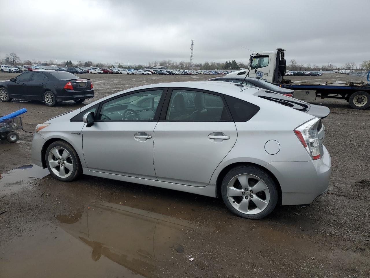 2010 Toyota Prius - Image 2