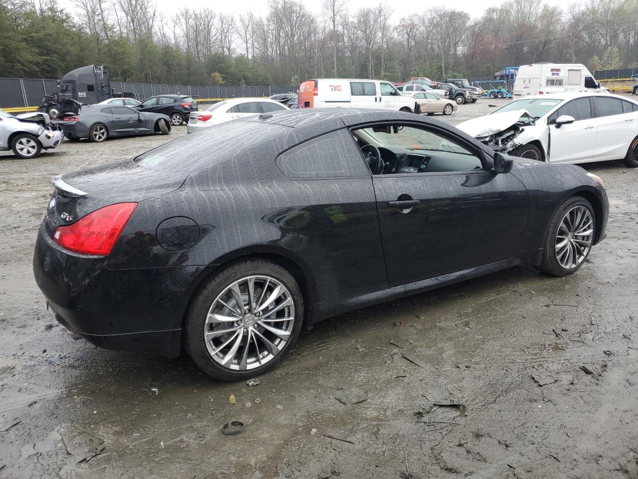 2011 Infiniti G37 - Image 3