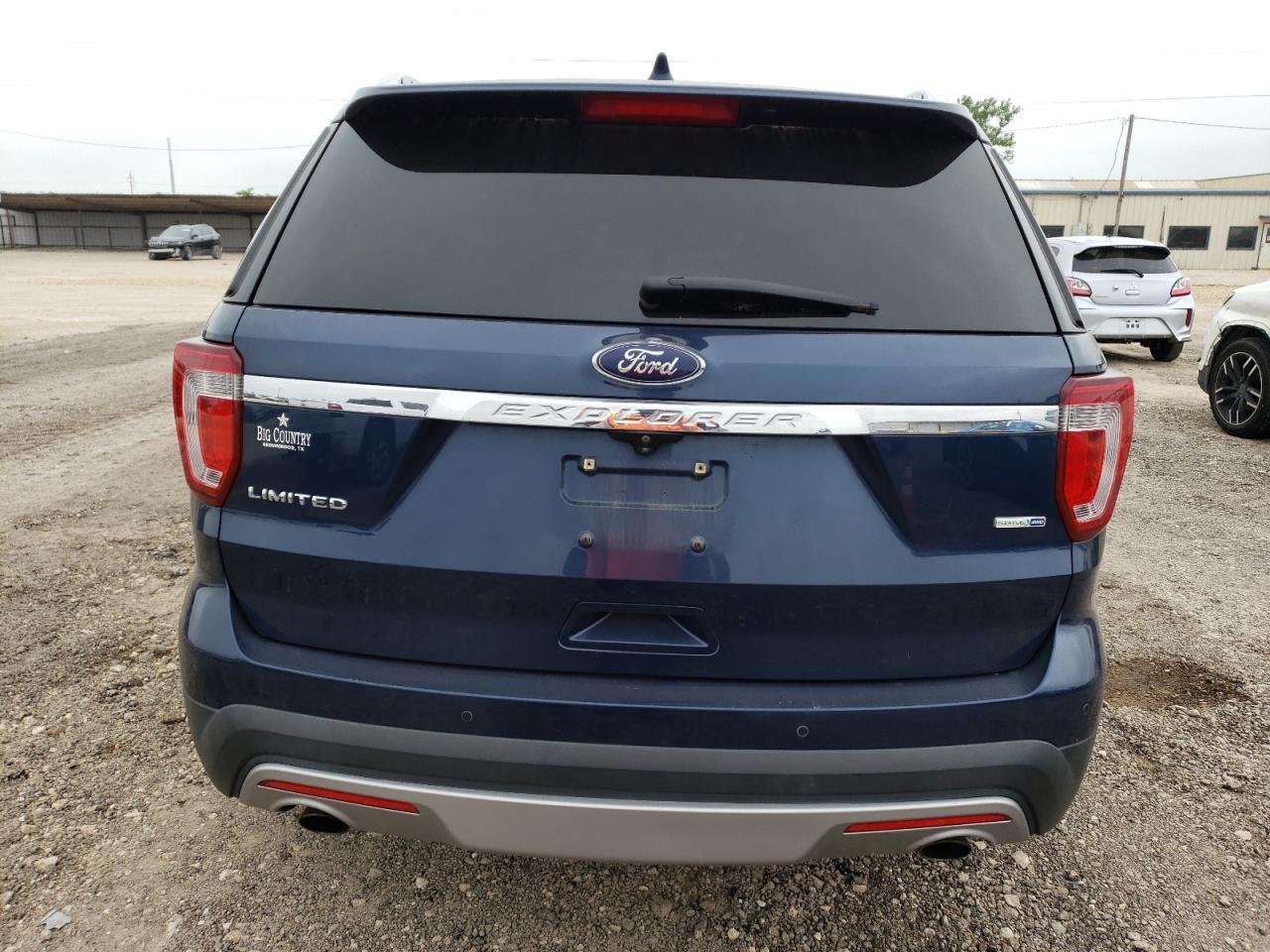 2016 Ford Explorer Limited - Image 6