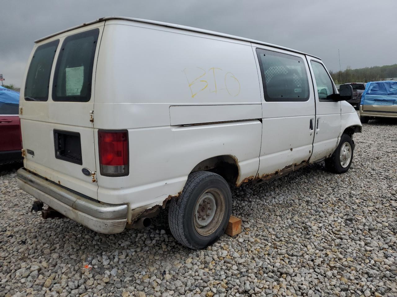 2004 Ford Econoline E250 Van - Фото 3
