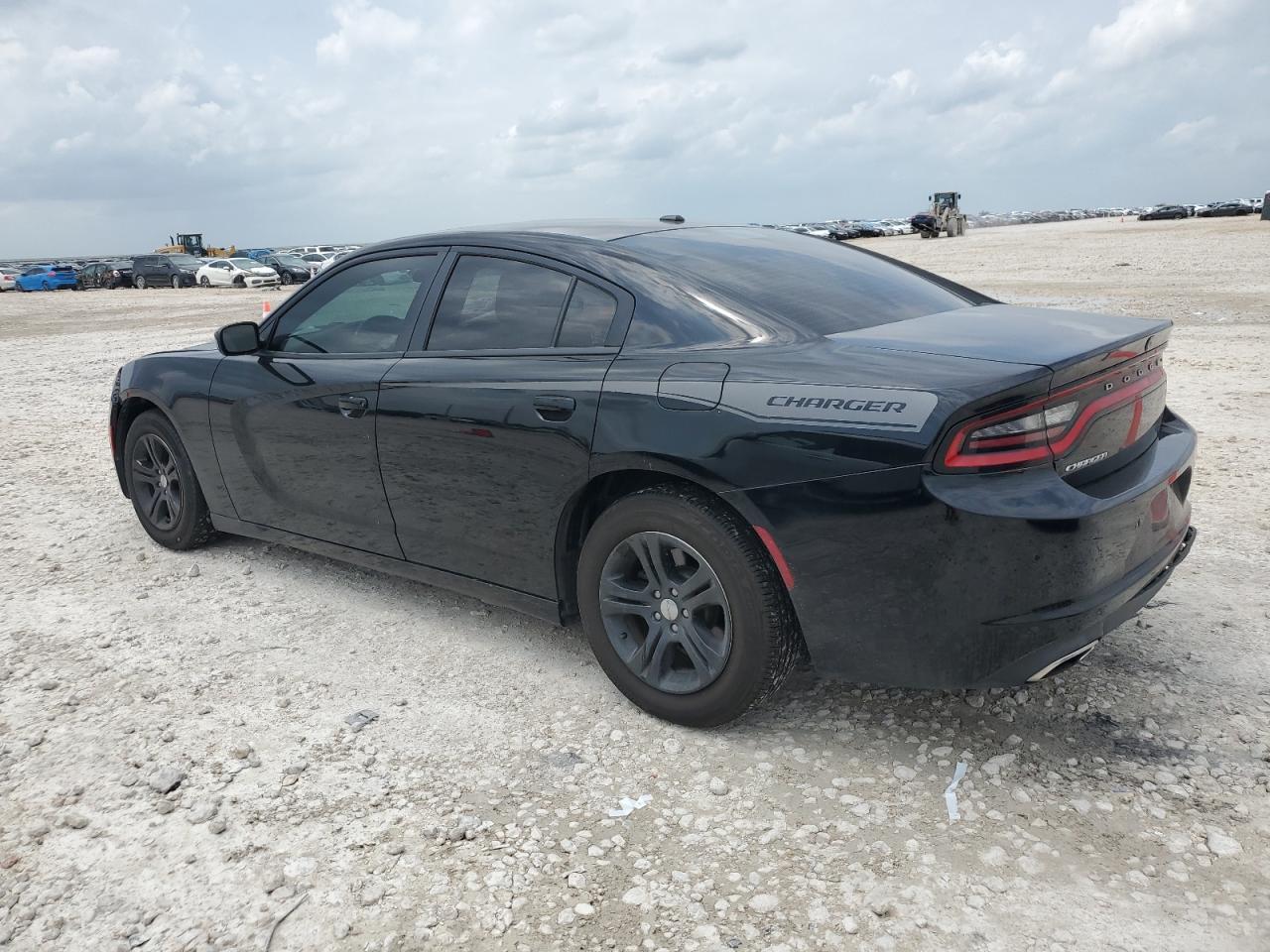 2020 Dodge Charger Sxt - Фото 2