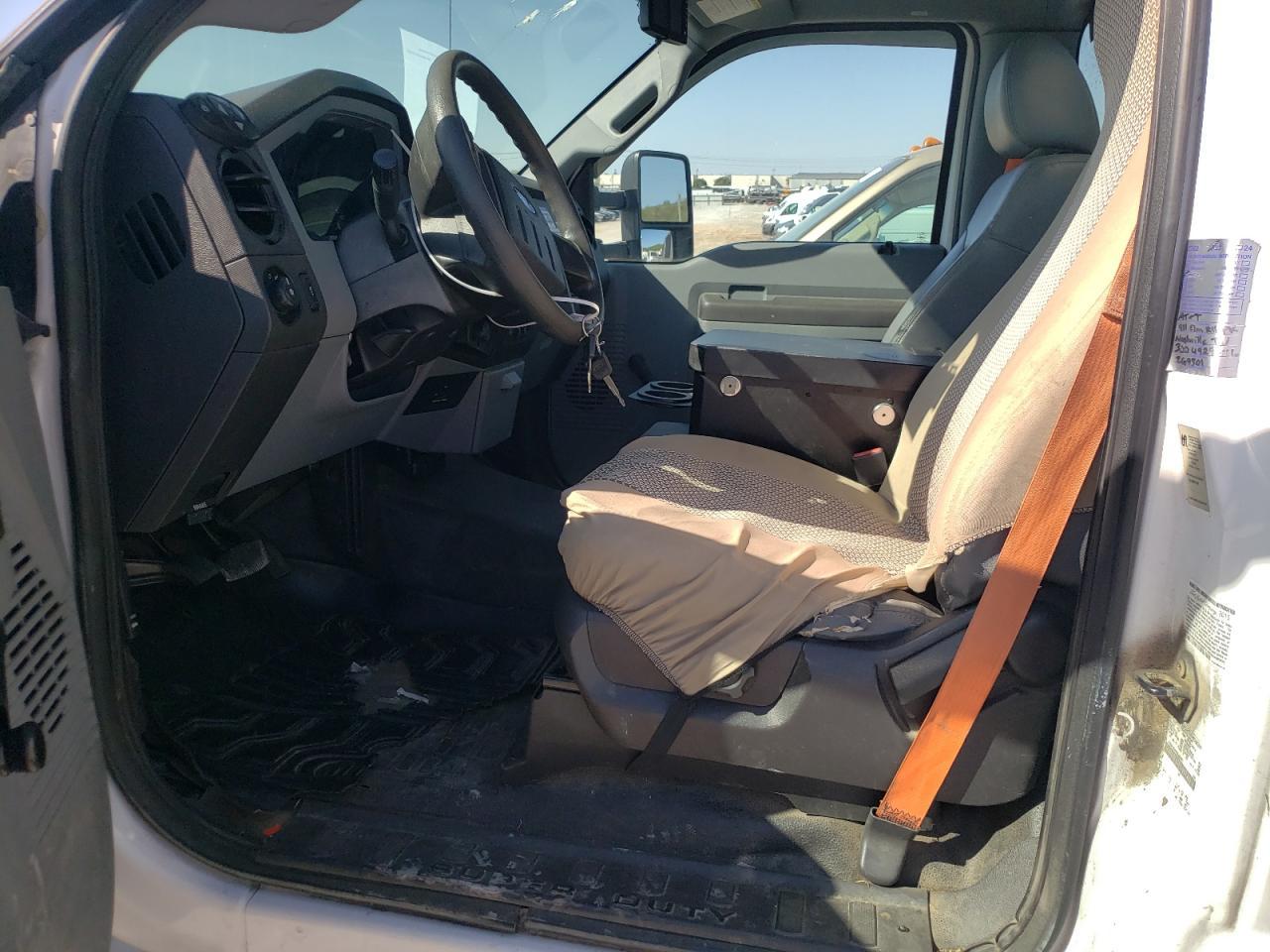 2016 Ford F450 Super Duty - Фото 7