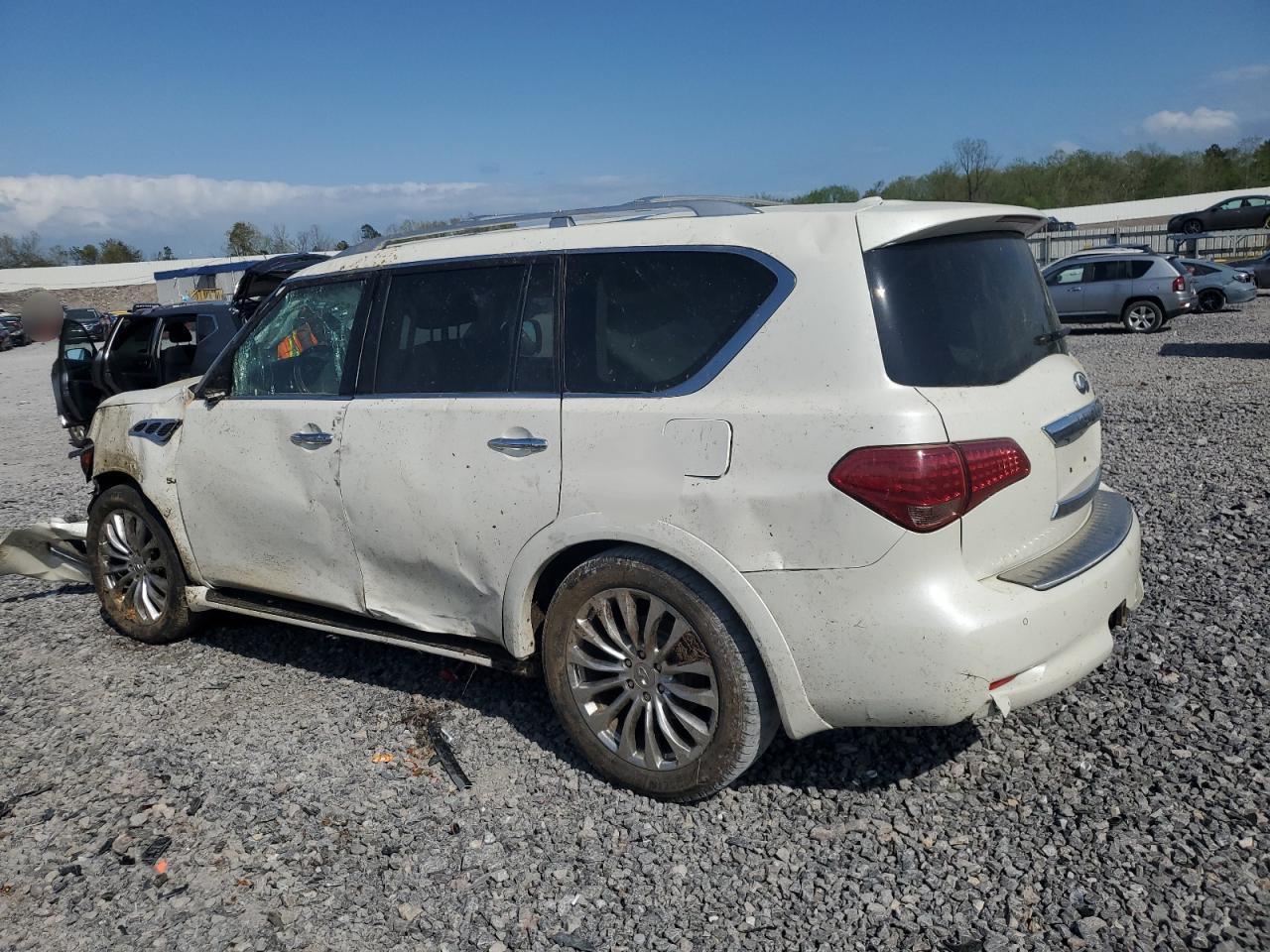 2015 Infiniti Qx80 - Image 2