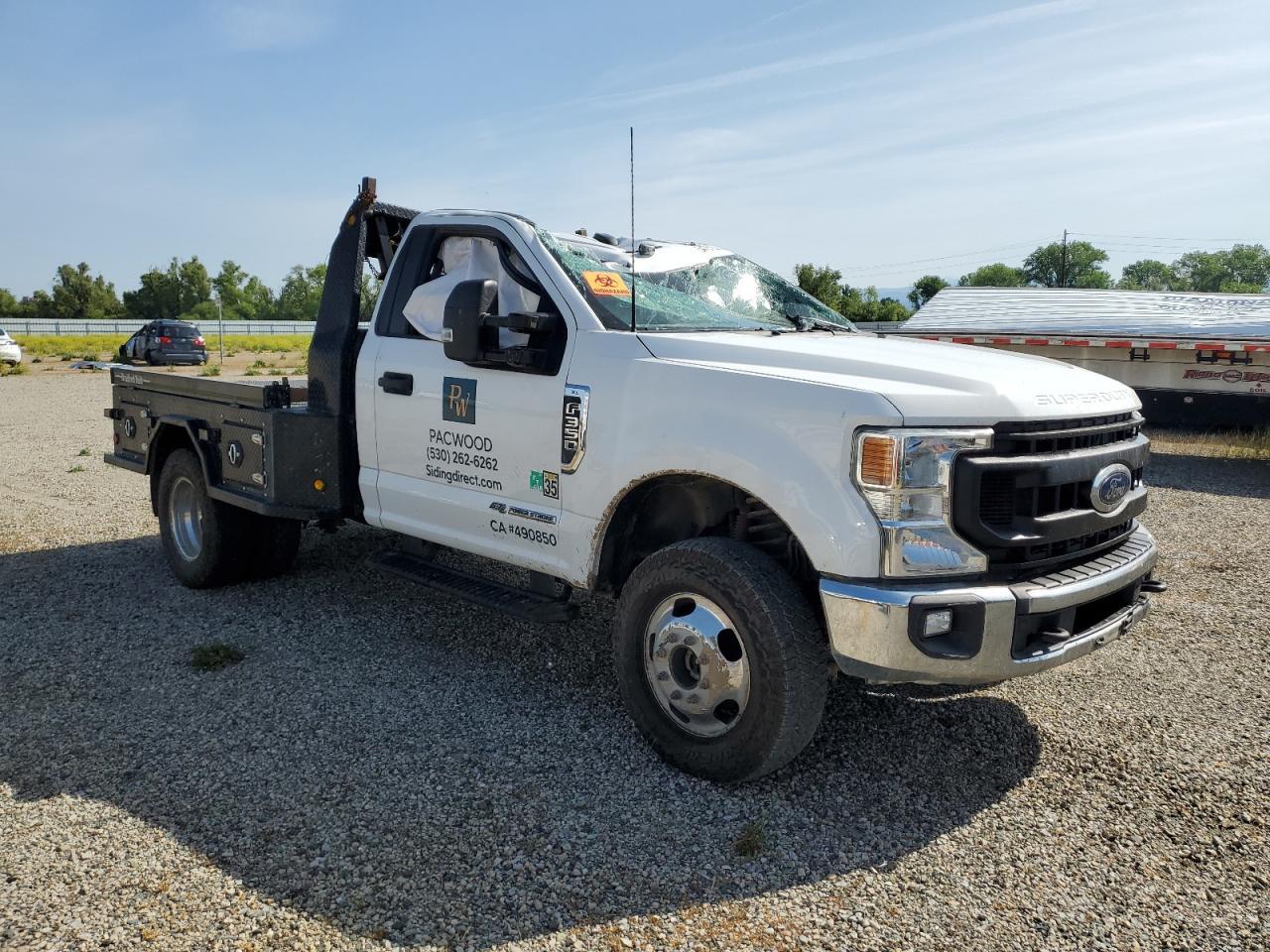 2022 Ford F350 Super Duty - Фото 4