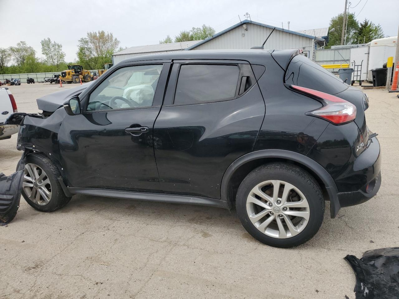 2016 Nissan Juke S - Фото 2