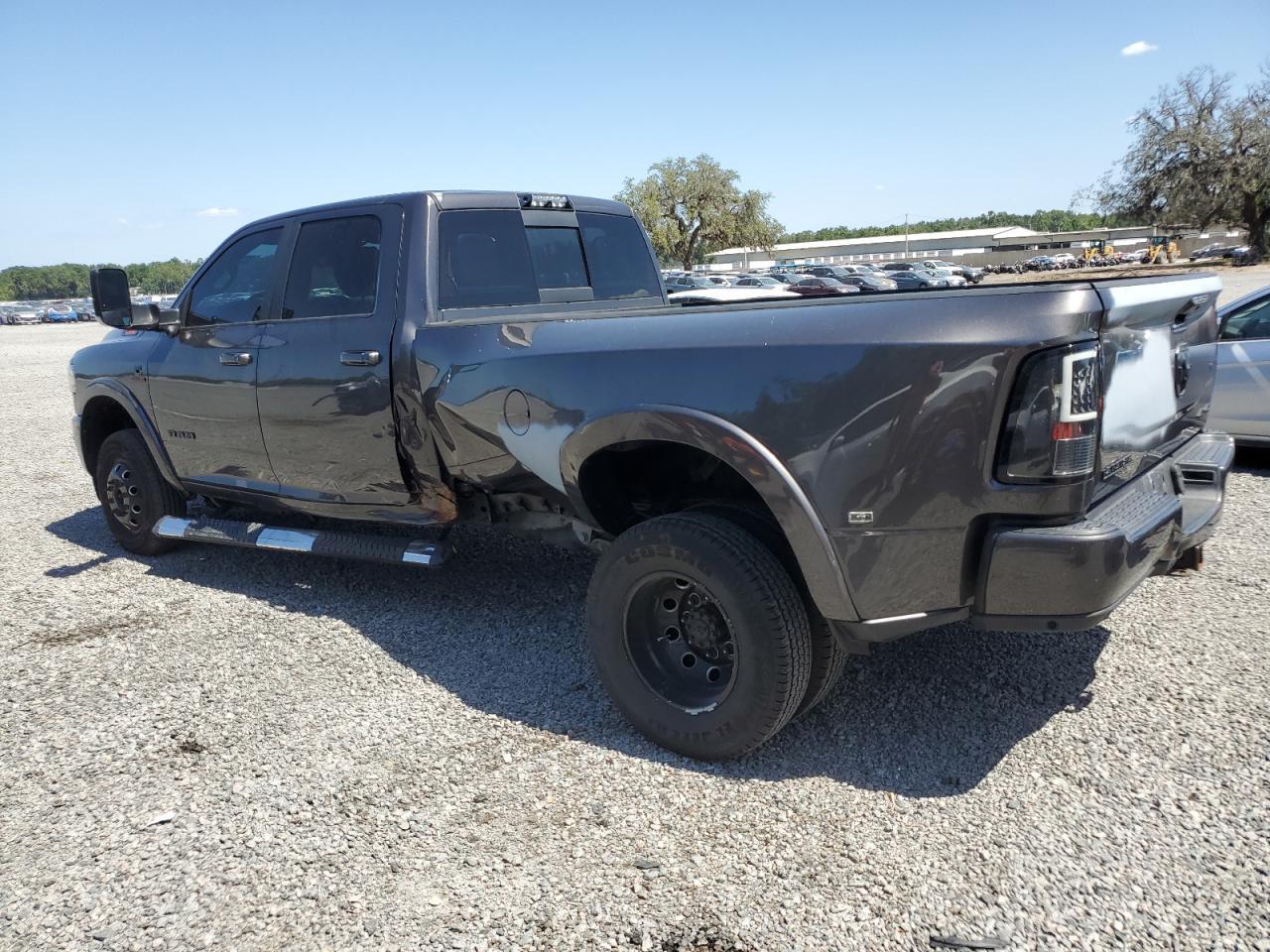 2020 Ram 3500 Laramie - Фото 2