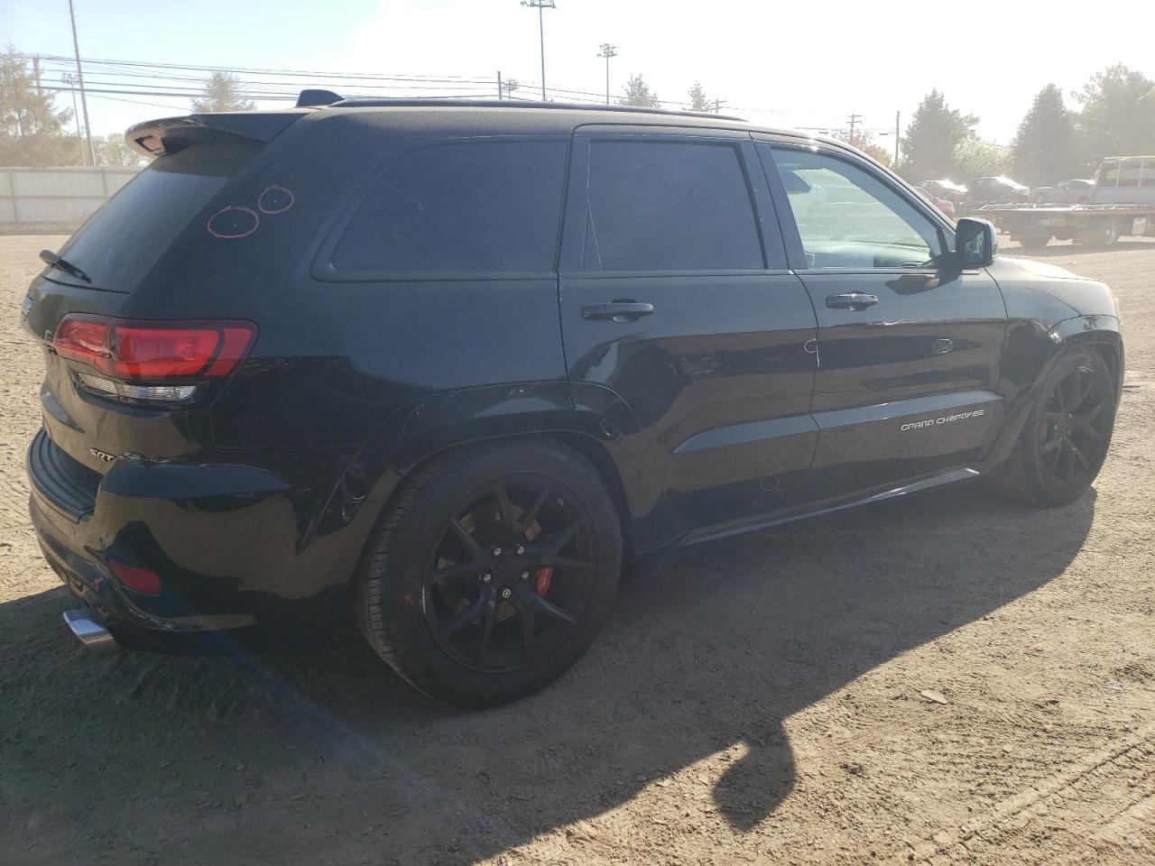 2015 Jeep Grand Cherokee Srt-8 - Image 3