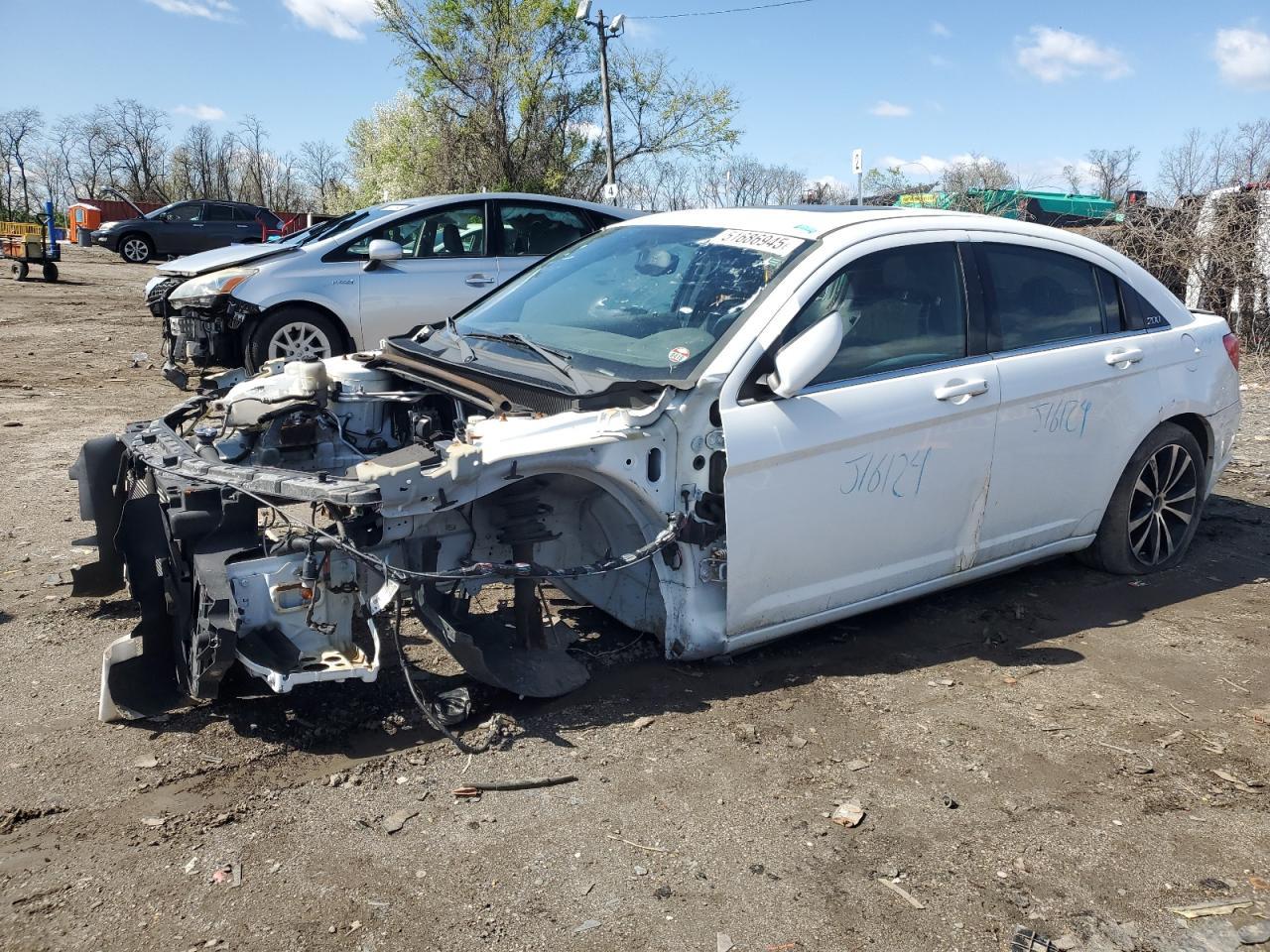 2013 Chrysler 200 Touring