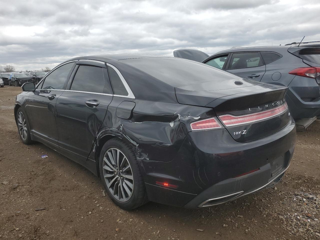2019 Lincoln Mkz - Image 2