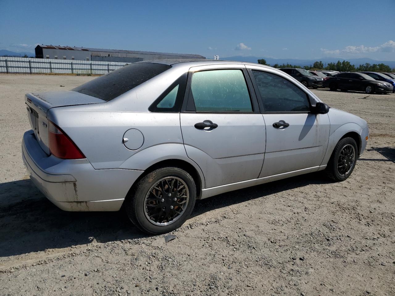 2005 Ford Focus Zx4 - Image 3
