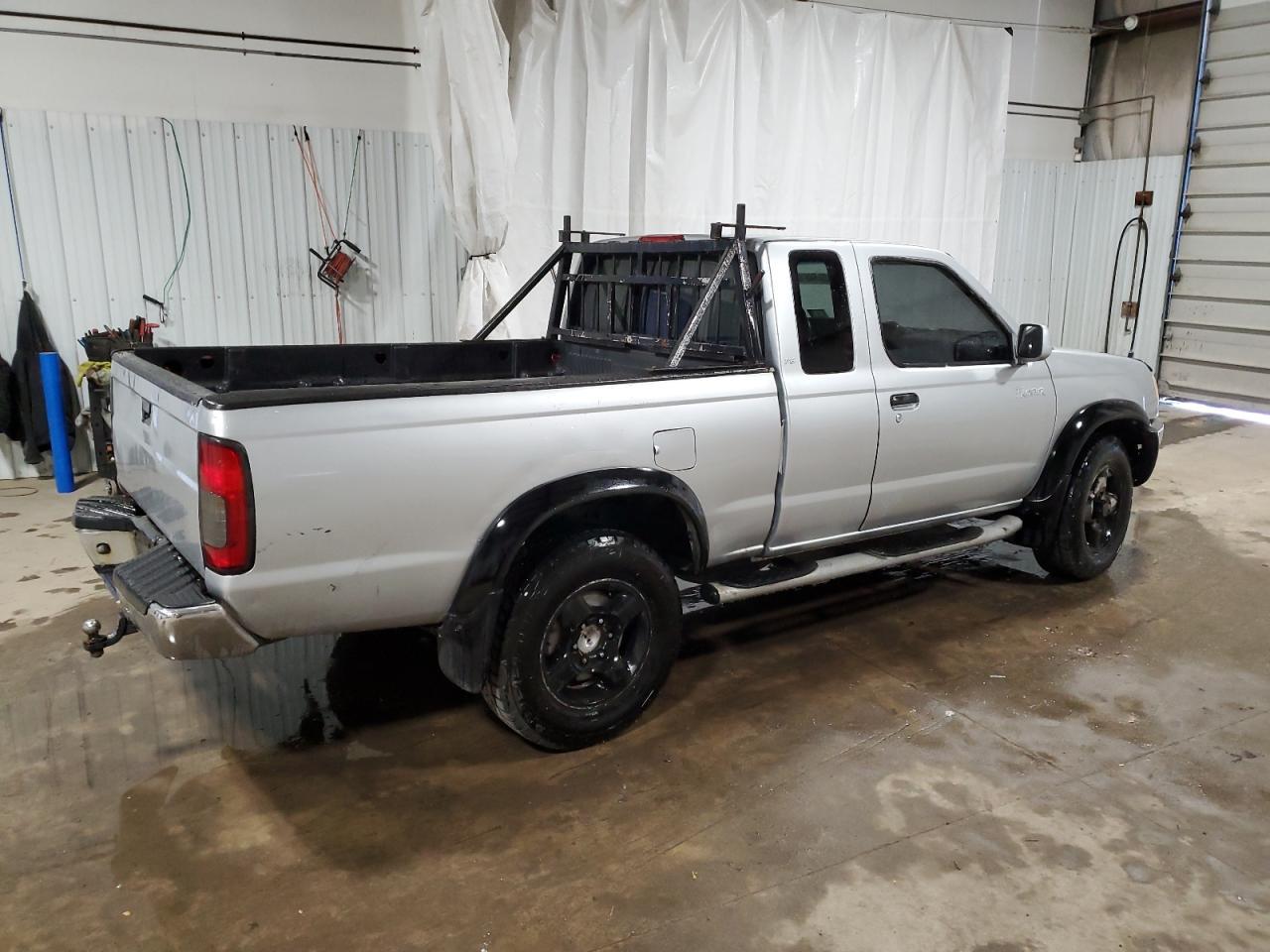 2000 Nissan Frontier King Cab Xe - Image 3