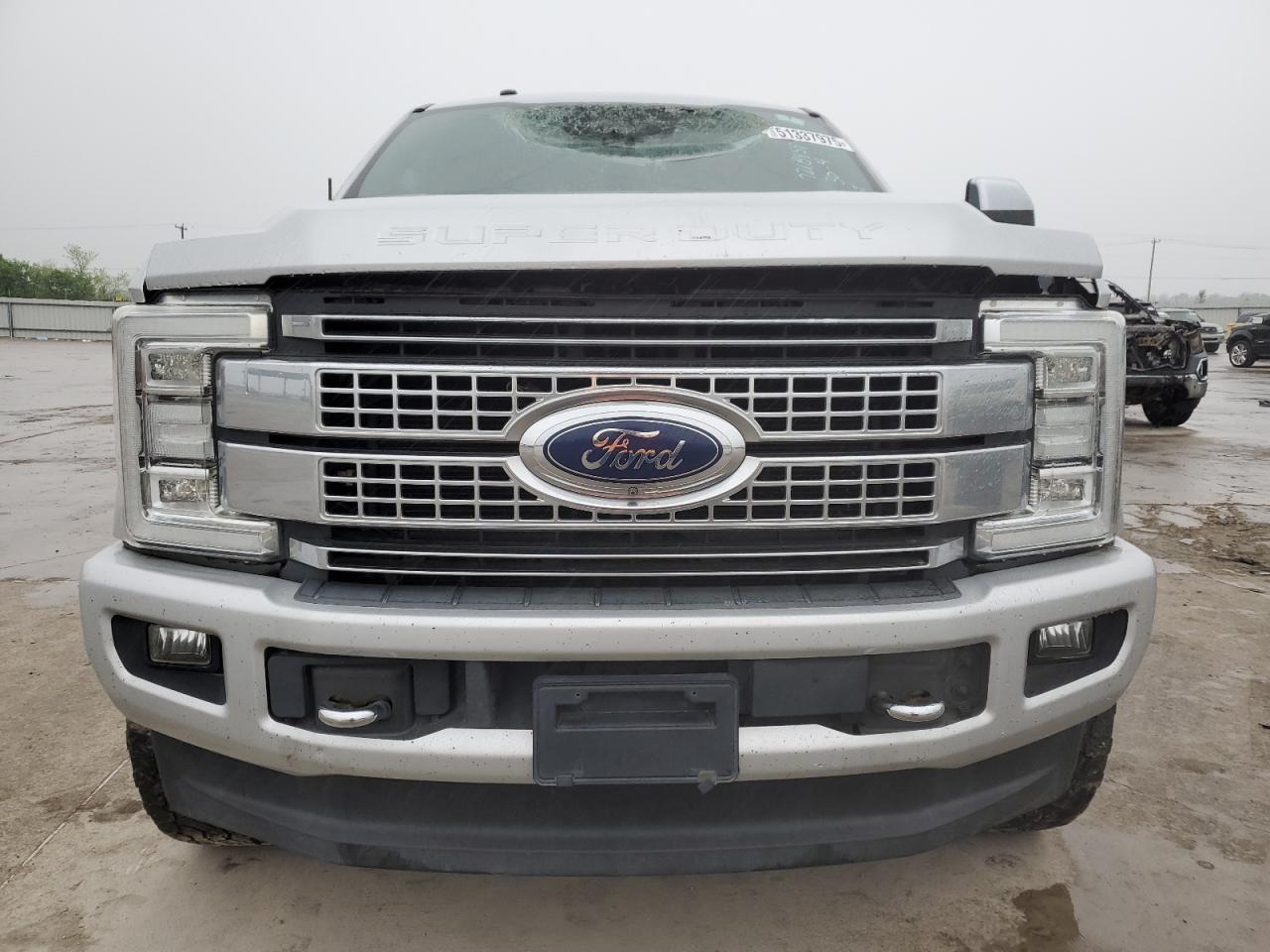 2018 Ford F250 Super Duty - Фото 5