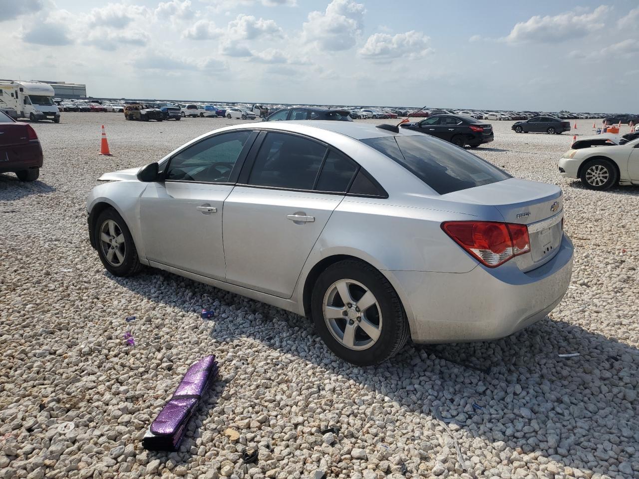 2016 Chevrolet Cruze Limited Ls - Image 2