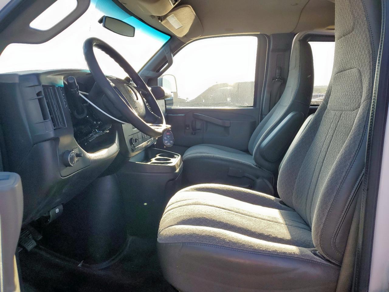 2016 Chevrolet Express G3500 Lt - Фото 7