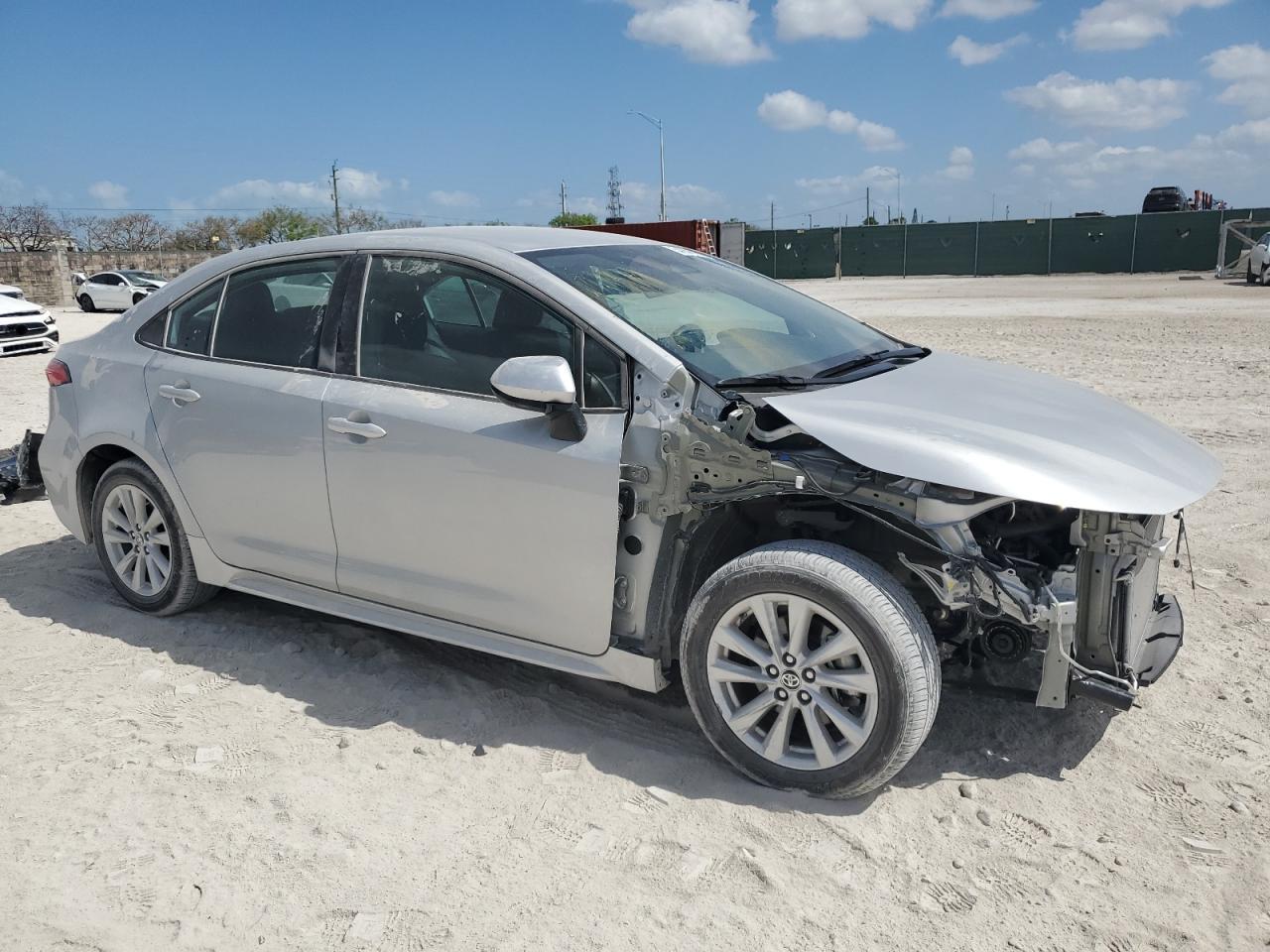 2024 Toyota Corolla Le - Фото 4