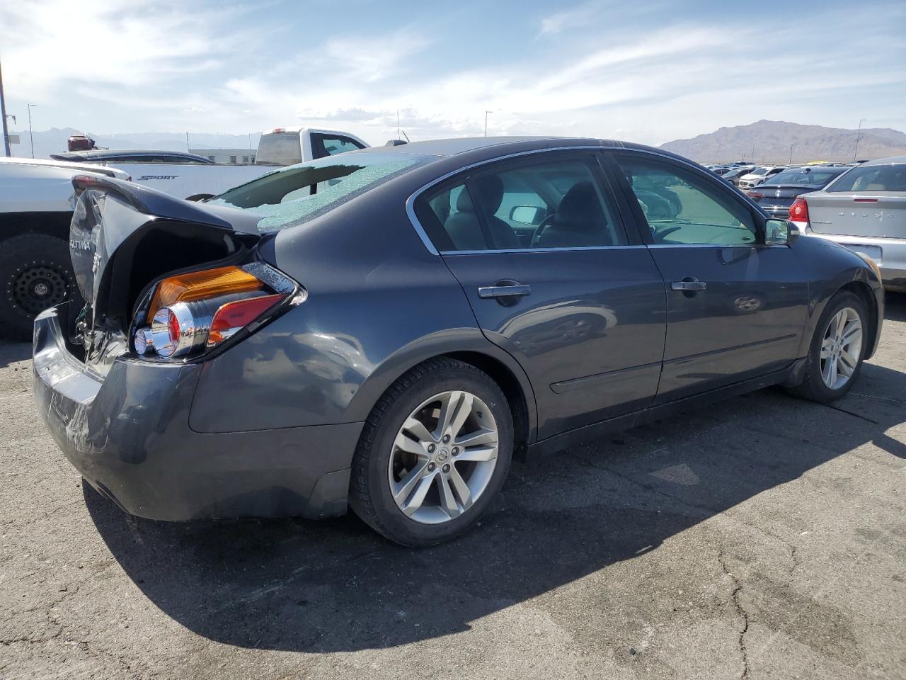 2010 Nissan Altima Sr - Image 3