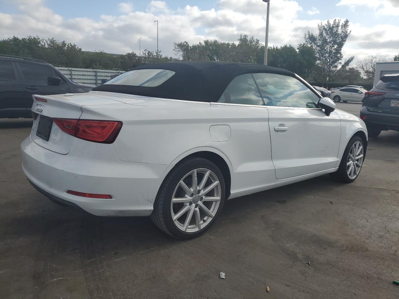 2016 Audi A3 Premium - Фото 3