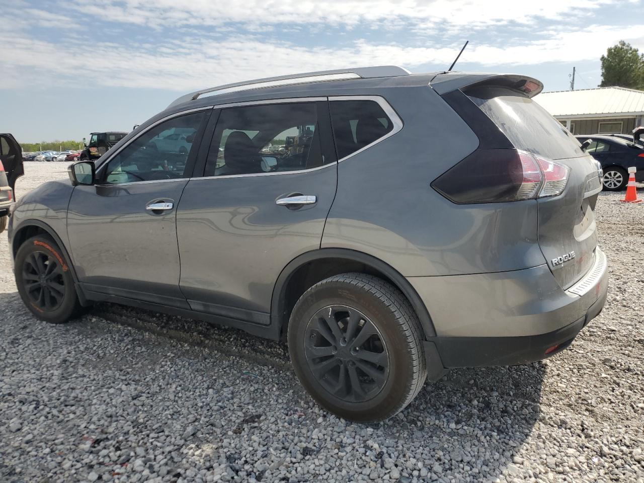 2015 Nissan Rogue S - Image 3