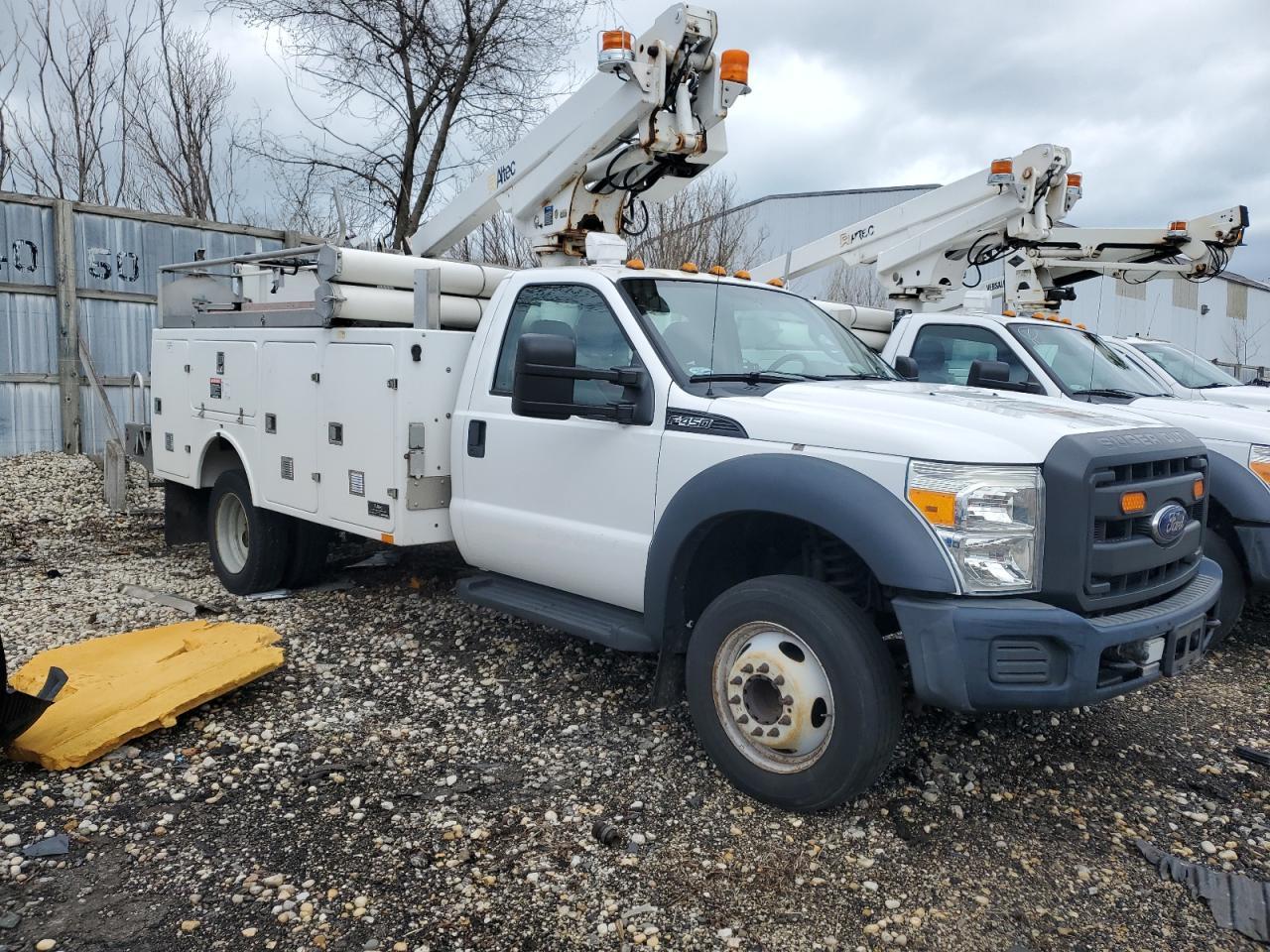 2015 Ford F450 Super Duty - Image 4