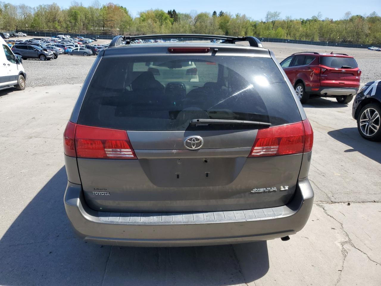 2005 Toyota Sienna - Фото 6