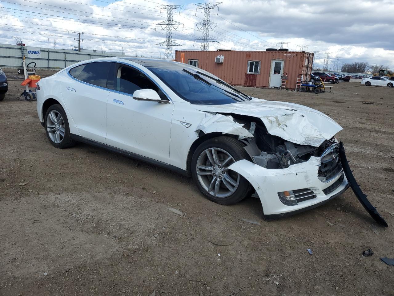 2015 Tesla Model S 85 - Фото 4