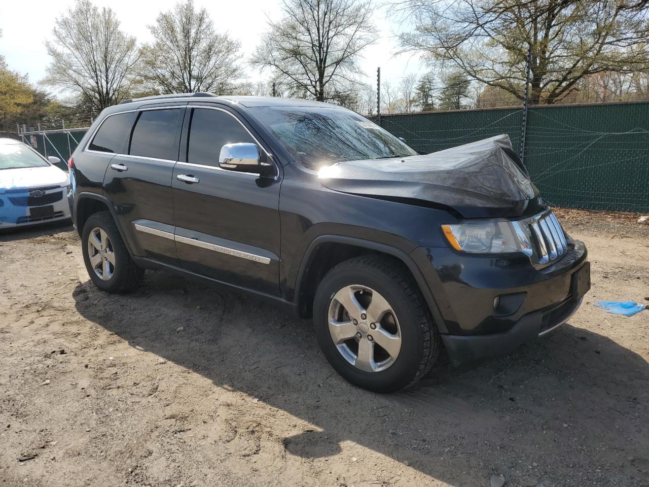 2012 Jeep Grand Cherokee Limited - Image 4