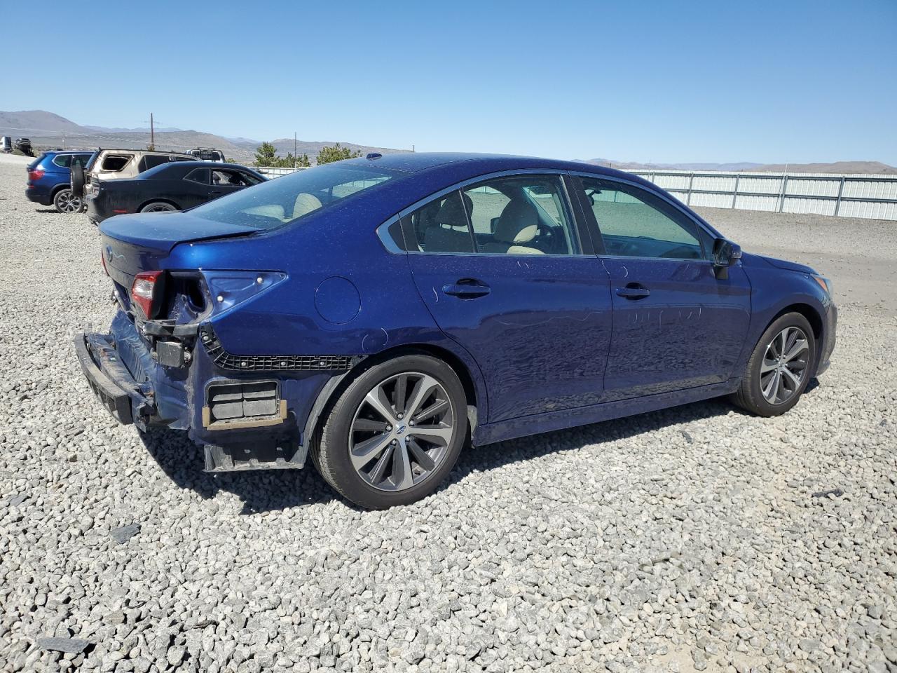2015 Subaru Legacy 2.5I Limited - Фото 3