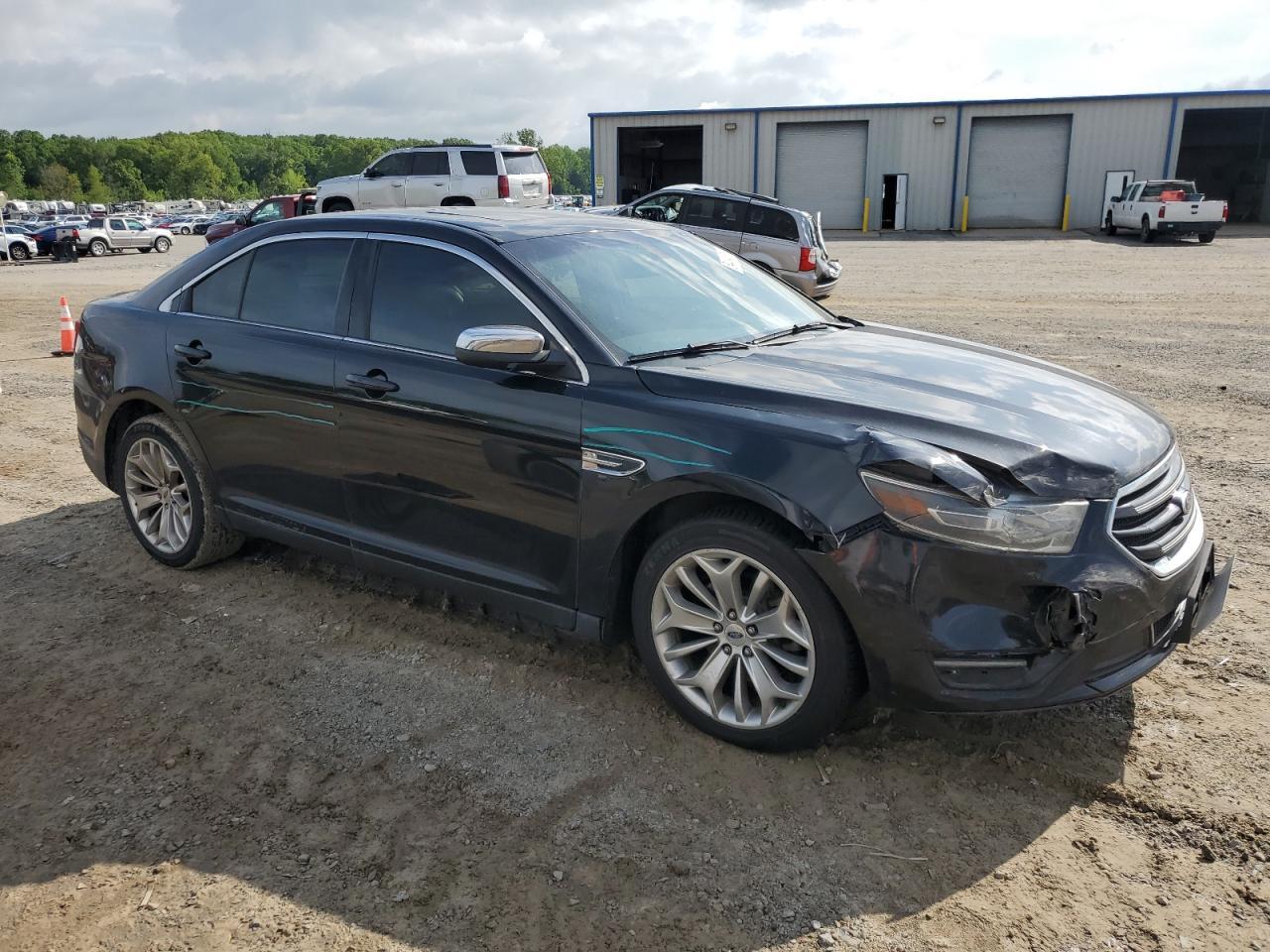 2015 Ford Taurus Limited - Фото 4