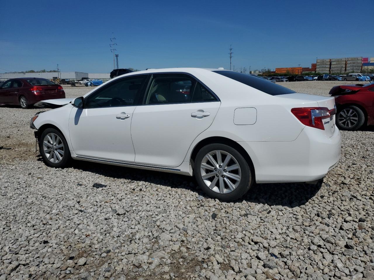 2014 Toyota Camry Se - Image 2