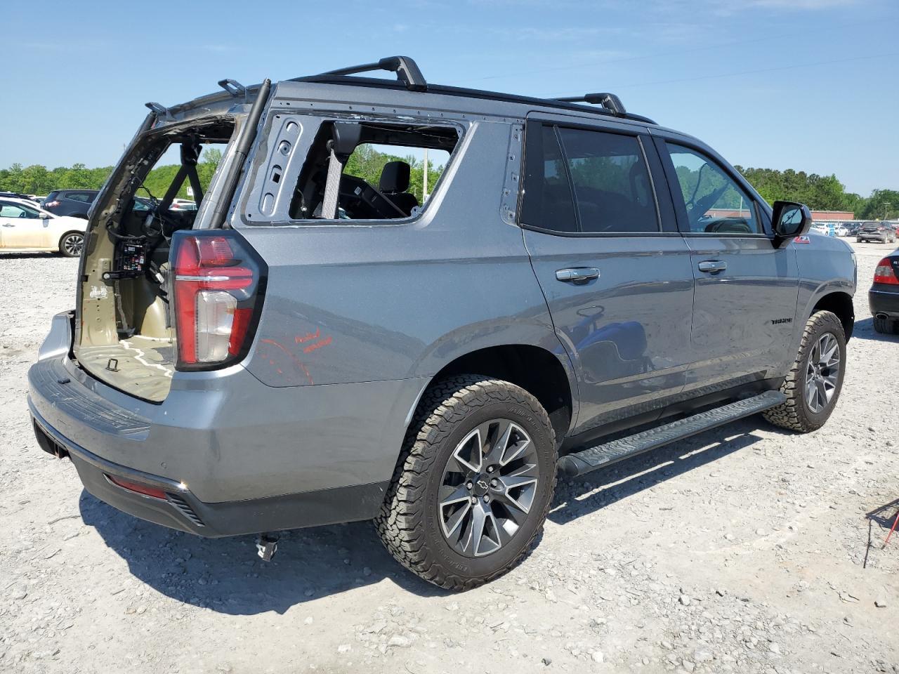 2021 Chevrolet Tahoe K1500 Z71 - Фото 3